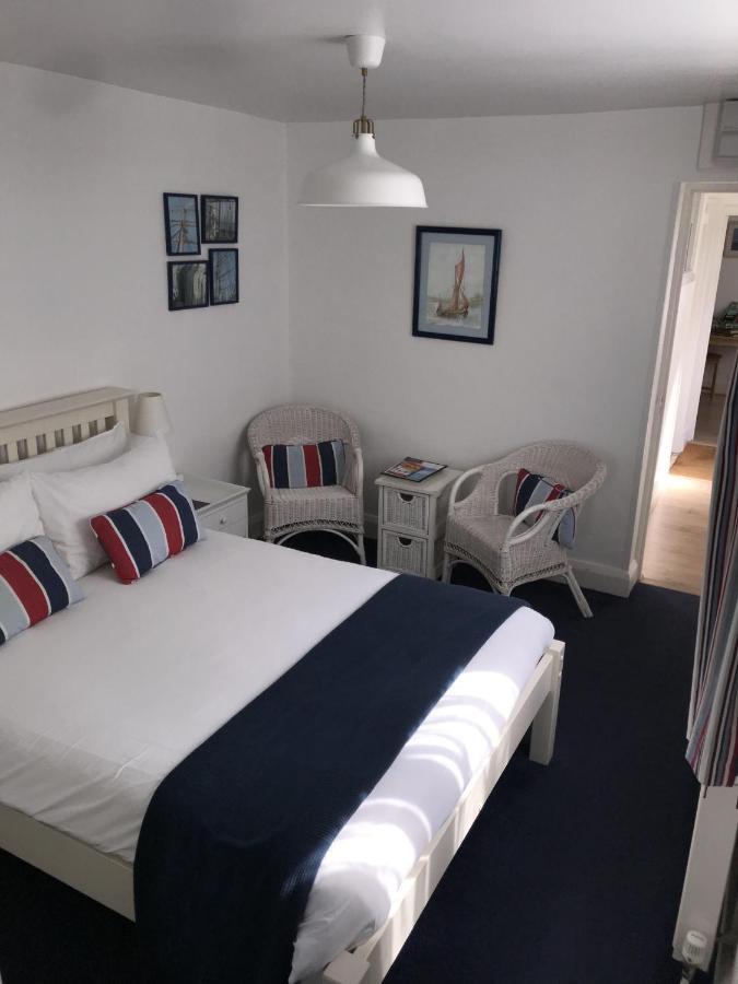 סאות'אנד און סי The Moorings B&B מראה חיצוני תמונה