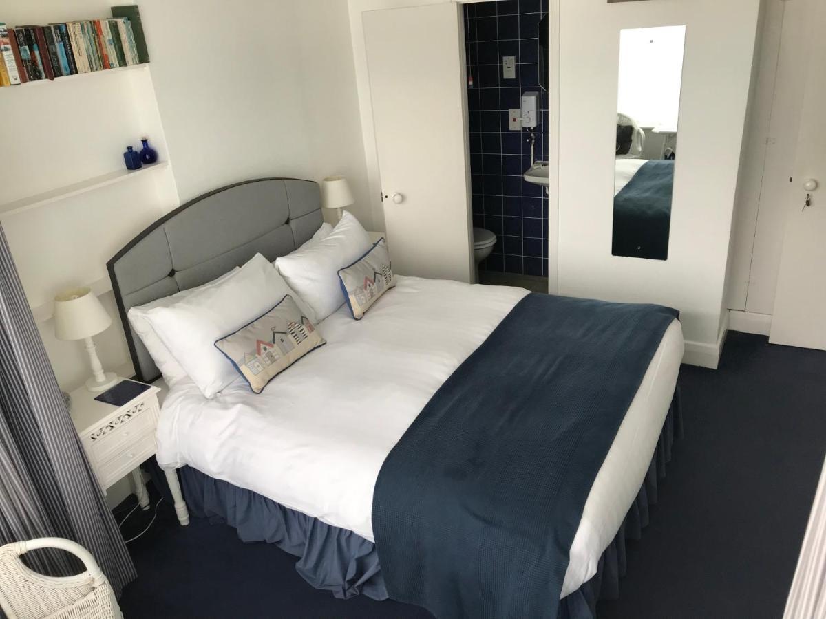 סאות'אנד און סי The Moorings B&B מראה חיצוני תמונה